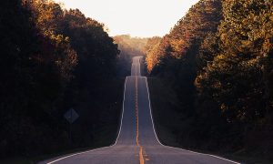 ¿Cuál es la diferencia entre Autopista y Carretera?
